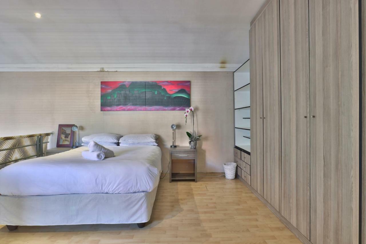 Apartment Victoria Junction Cape Town